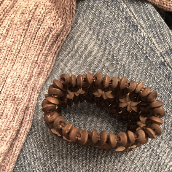 2/$13 natural woven bracelets - Picture 4 of 7